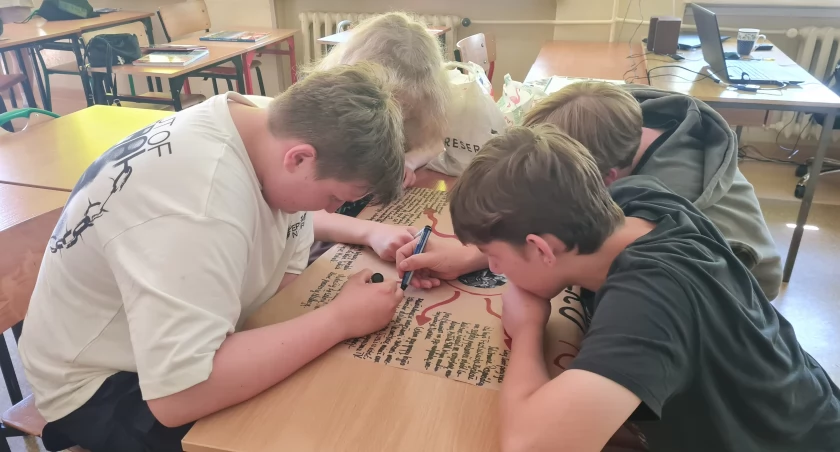 [ZDJĘCIA] Młodzież z Dobryszyc aktywnie działa w Klubie Szkół UNICEF