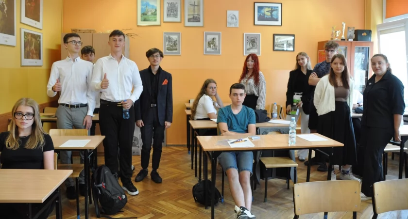 Radomsko Zdaje Angielski 2024. Najpierw egzamin, potem gala i certyfikaty