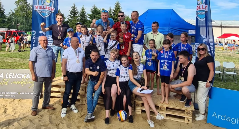 Siatkówka. Piknik Siatkarski. Puchar wójta dla Nicoli Wawszczak i Sylwestra Kukulskiego