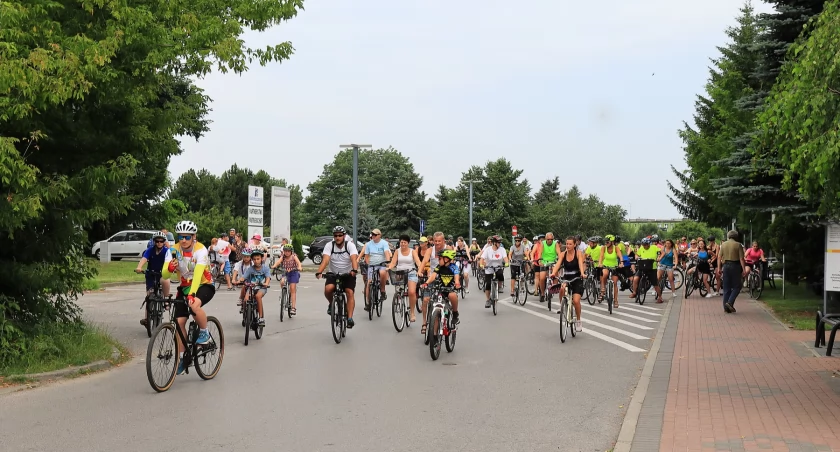 Rodzinny rajd rowerowy i piknik Powiatu Radomszczańskiego i Akademii KBKS Radomsko