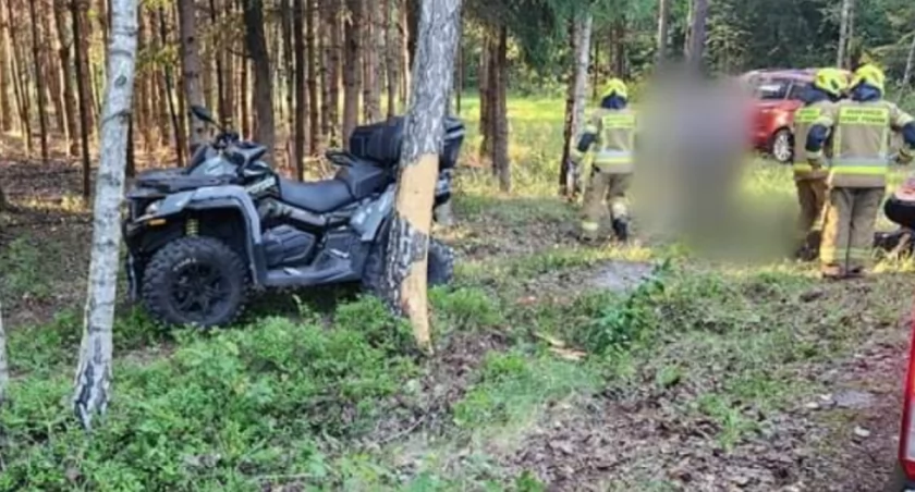 Faliszew, gmina Przedbórz. Służby wezwane do wypadku quada. Trzy osoby poszkodowane
