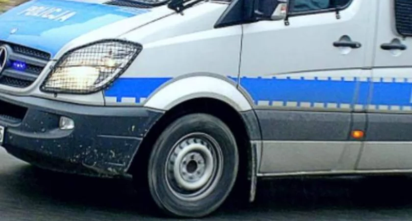 Policja i straż wezwane na Przedborską. - On może sobie coś zrobić 