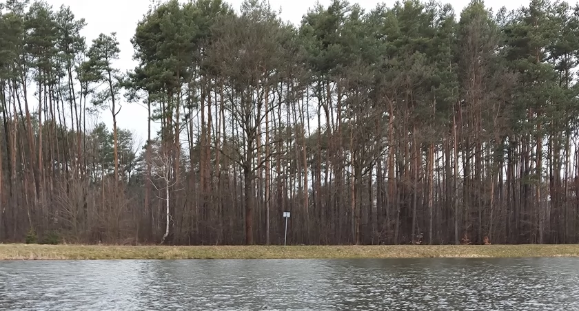 Śmierć na Wymysłówku. Ze zbiornika retencyjnego wyłowiono ciało 74-latka
