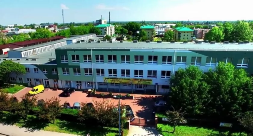 Tylko 19 klas pierwszych w szkołach średnich. To efekt jednej z reform oświaty, który ma swoje wymierne skutki