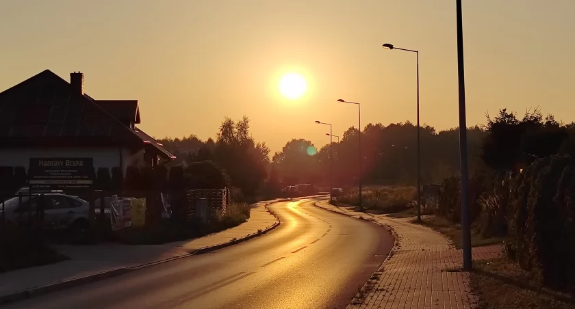 Uwaga! WCZK w Łodzi ostrzega przed upałem. Dzisiaj temperatura ma sięgnąć 32 stopni Celsjusza