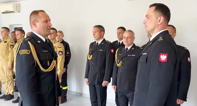 [WIDEO] Ostatnia służba starszeg ogniomistrza Marcina Kopcika. Uroczyste pożegnanie radomszczańskiego strażaka