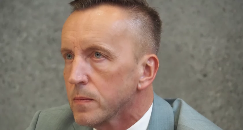 Radny Koalicji Obywatelskiej Paweł Pichit nowym naczelnikiem wydziału oświaty w starostwie? Był jedynym kandydatem