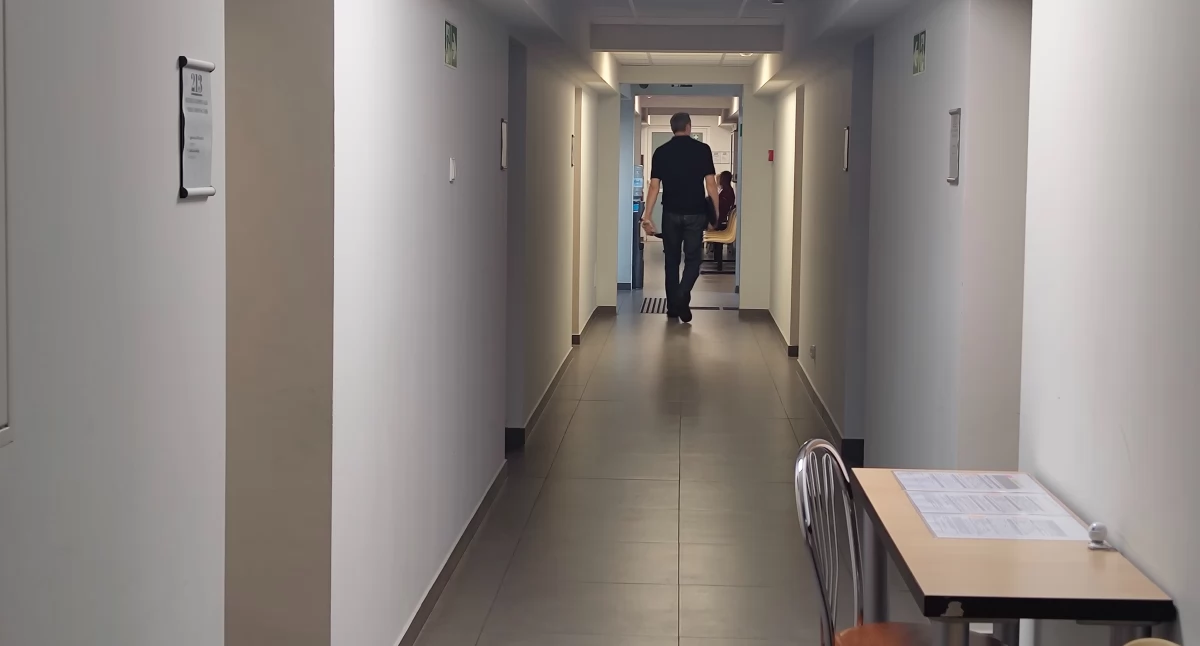 Radny apeluje o 35-godzinny  tydzień pracy, starosta odpowiada