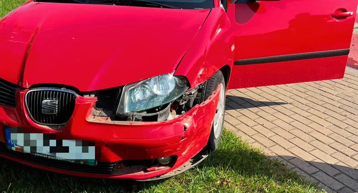 Zderzenie Seata z BMW na skrzyżowaniu ulic Sucharskiego i Poprzecznej. Winna 40-latka