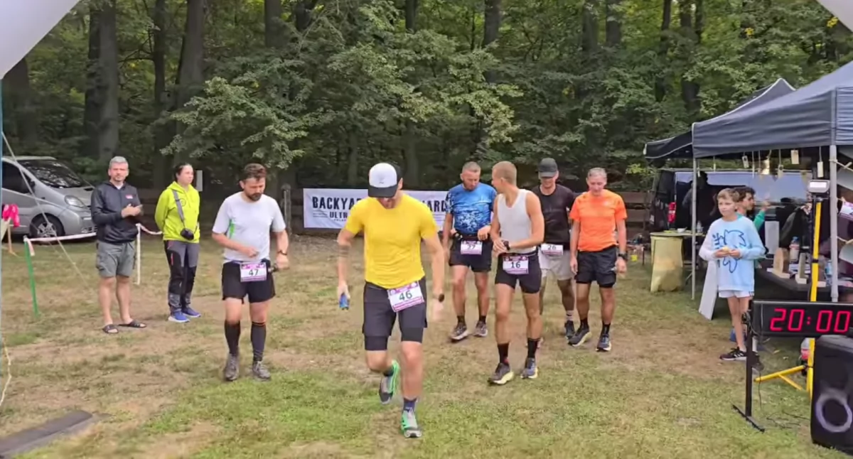 Podświerk. Drużynowe mistrzostwa Polski w Backyard Ultra, czyli kto da radę dłużej 
