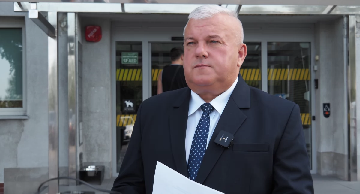 [WIDEO] Arkadiusz Ciach (Lewica): Te dzieci nie mogą czekać aż ktoś wróci z urlopu, aż ktoś wykona telefon. Kamil III potrzebny jest już