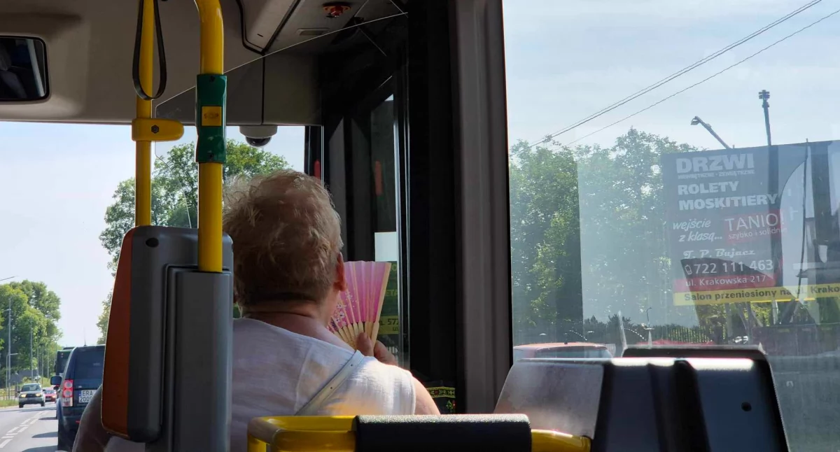 Czytelniczka: Na termometrze 31 stopni, a autobusy MPK kursują bez klimatyzacji. Pasażerowie dosłownie się gotują