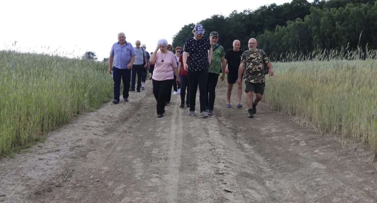 Zaproszenie na Rajd pieszy dla uczniów szkół ponadpodstawowych. W programie szkolenie i poczęstunek 