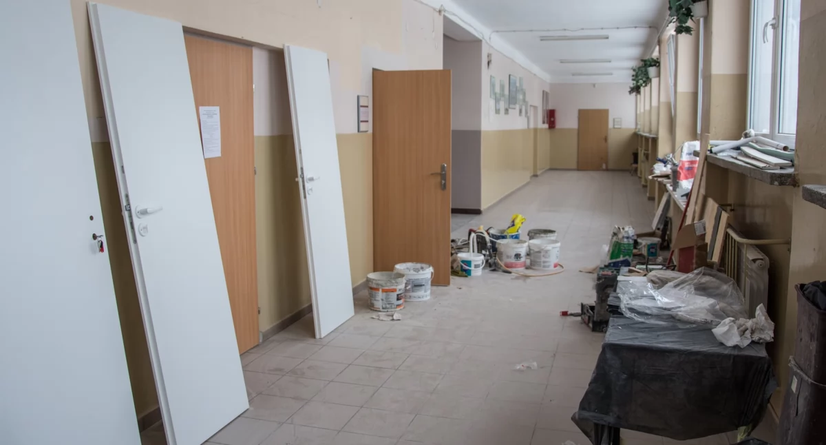 Ponad 2,8 mln zł Starostwo Powiatowe wydało na remont szkół. Młodzież rozpoczęła naukę w odświeżonych klasach