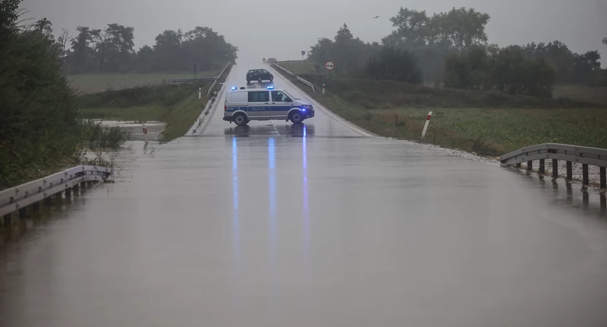 Starosta i posłanka, burmistrz Przedborza, UM w Radomsku i radomszczańskie PCK informują: - Uruchamiamy zbiórki dla osób poszkodowanych w powodzi