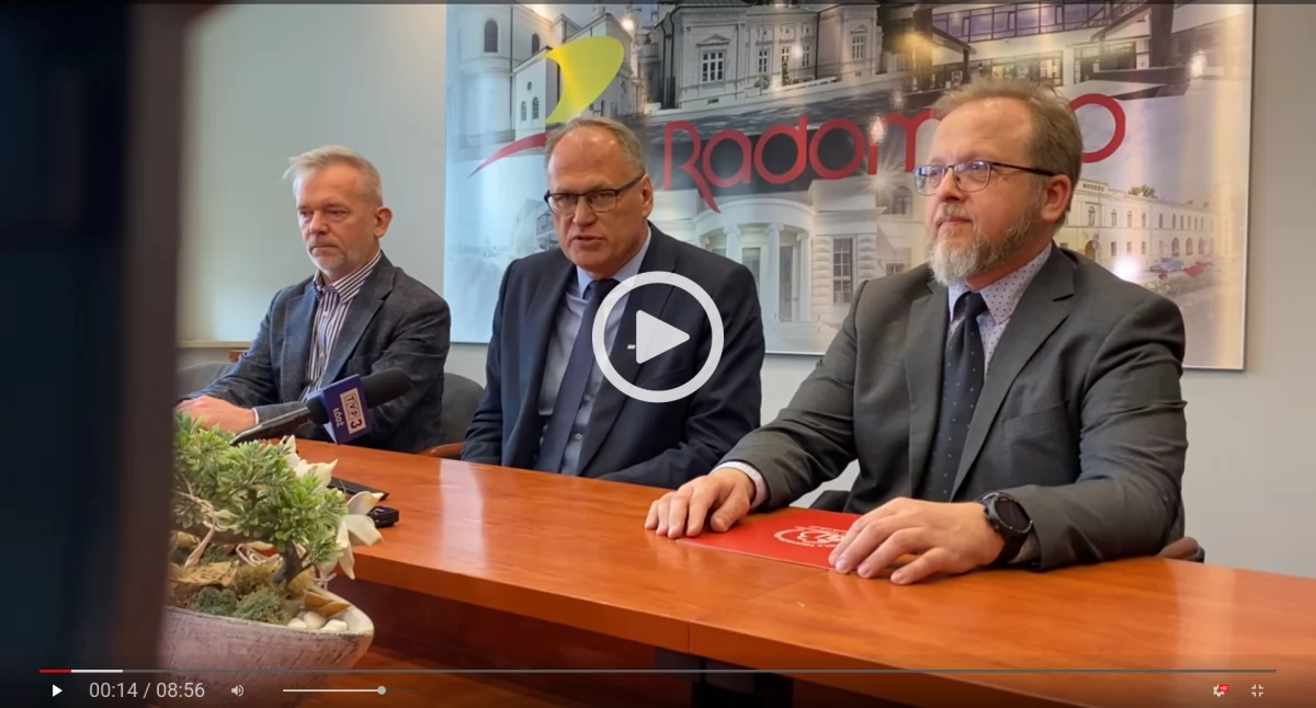 W kwietniu prezydent i rektor zapowiadali, że w Radomsku ruszą stacjonarne studia. Prawie na pewno na zapowiedziach się skończy. Dlaczego?