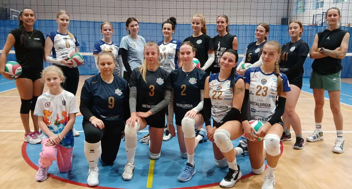Prezes Kowalczyk: - Efektowne zwycięstwo w ostatnim sparingu bardzo cieszy. Pierwsi zagrają seniorzy METPRIM Volley