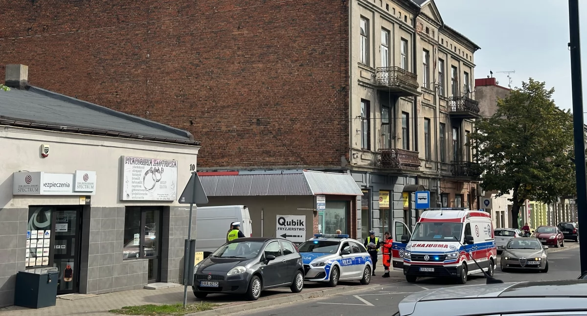 Wypadek na ulicy Warszyca. Poszkodowany 71-letni kierowca skutera 