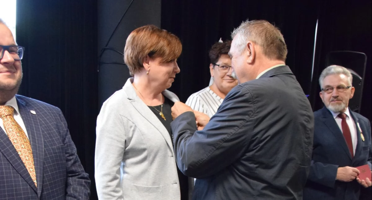 80-lecie Ligi Obrony Kraju w Radomsku. Uroczystość w Miejskim Domu Kultury
