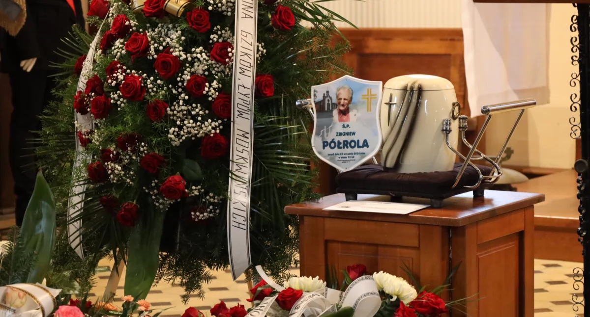 Ostatnie pożegnanie Zbigniewa Półroli, żołnierza Szarych Szeregów AK. Odszedł w wieku 95 lat