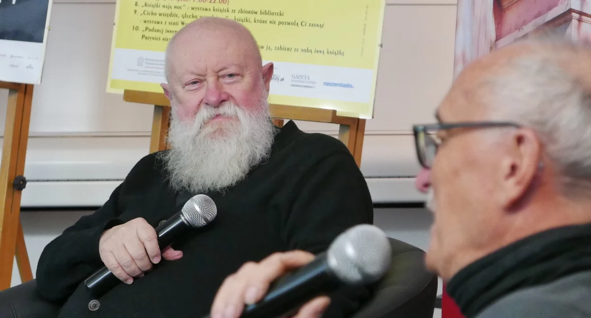 „Co pan sądzi o życiu pozagrobowym? Hm, w sumie to innego nie znam