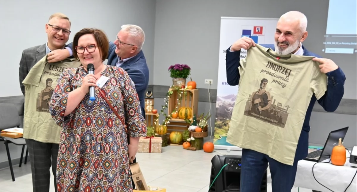 21 urodziny Stowarzyszenia Klub Abstynencki Można Inaczej. Były gratulacje, podziękowania i życzenia