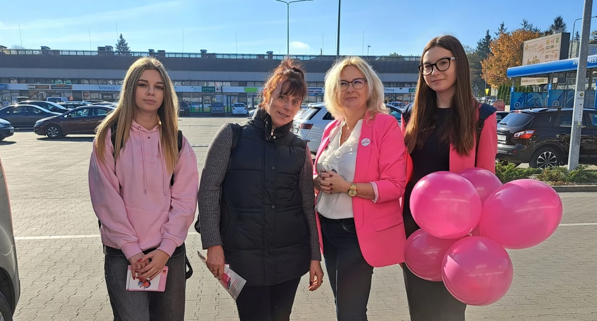 Wicedyrektor Paweł Dudek: - W czwartek w Mechaniku było różowo