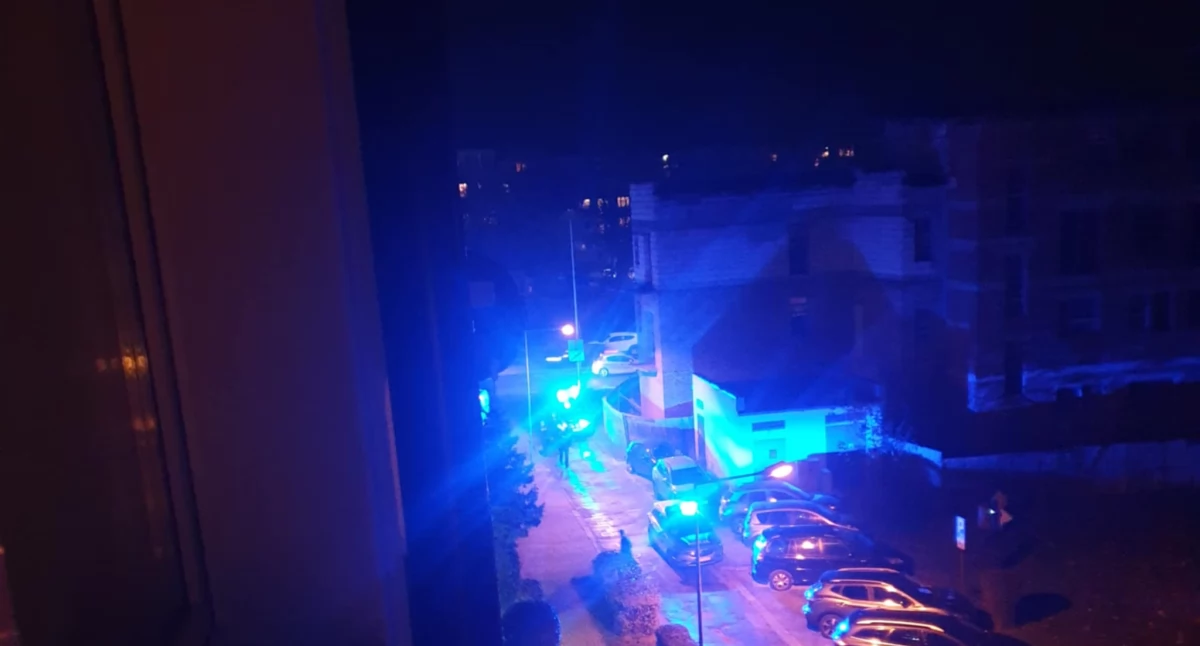 17 i 18-latka weszły na dach niedokończonego budynku przy Piastowskiej. - Chciałyśmy podziwiać Radomsko