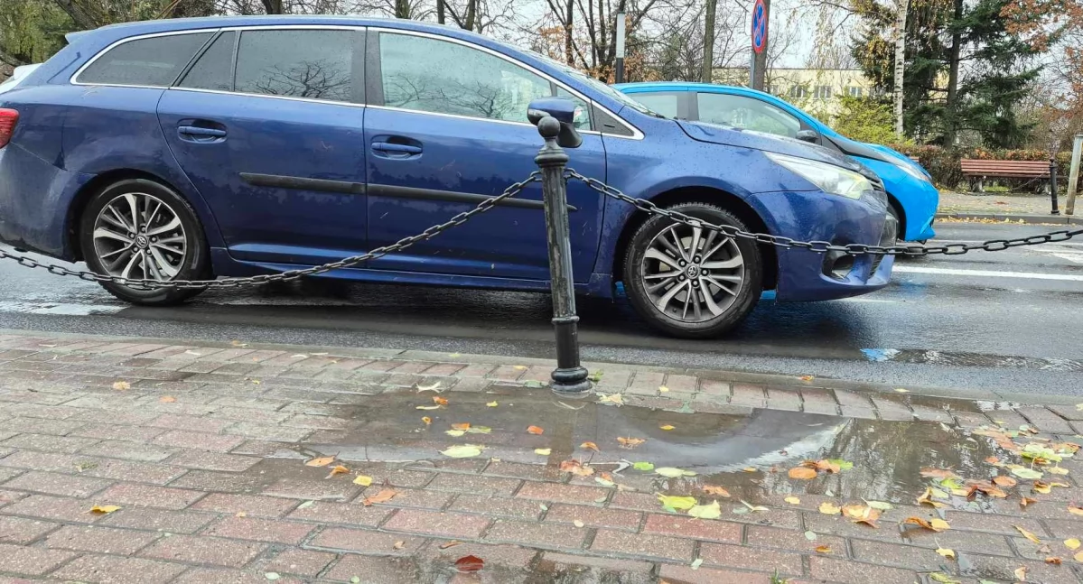 Uwaga kierowcy! Będzie szaro buro i pochmurno. Synoptycy ostrzegają przed kiepskimi warunkami pogodowymi
