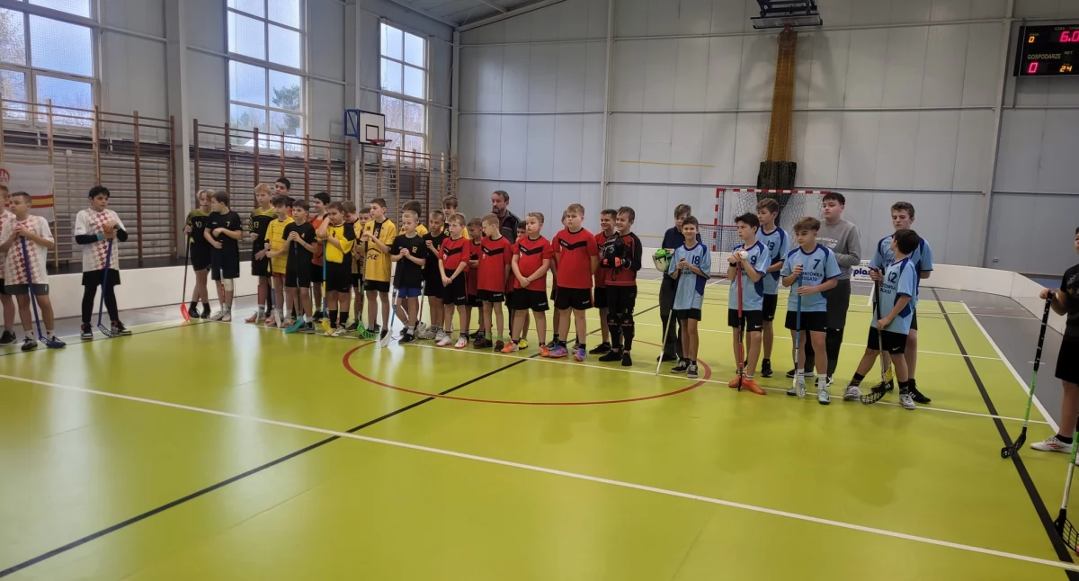 Reymontówka na Bugaju mistrzem powiatu w unihokeju. Drużyna awansuje do Mistrzostw Rejonu Bełchatowskiego