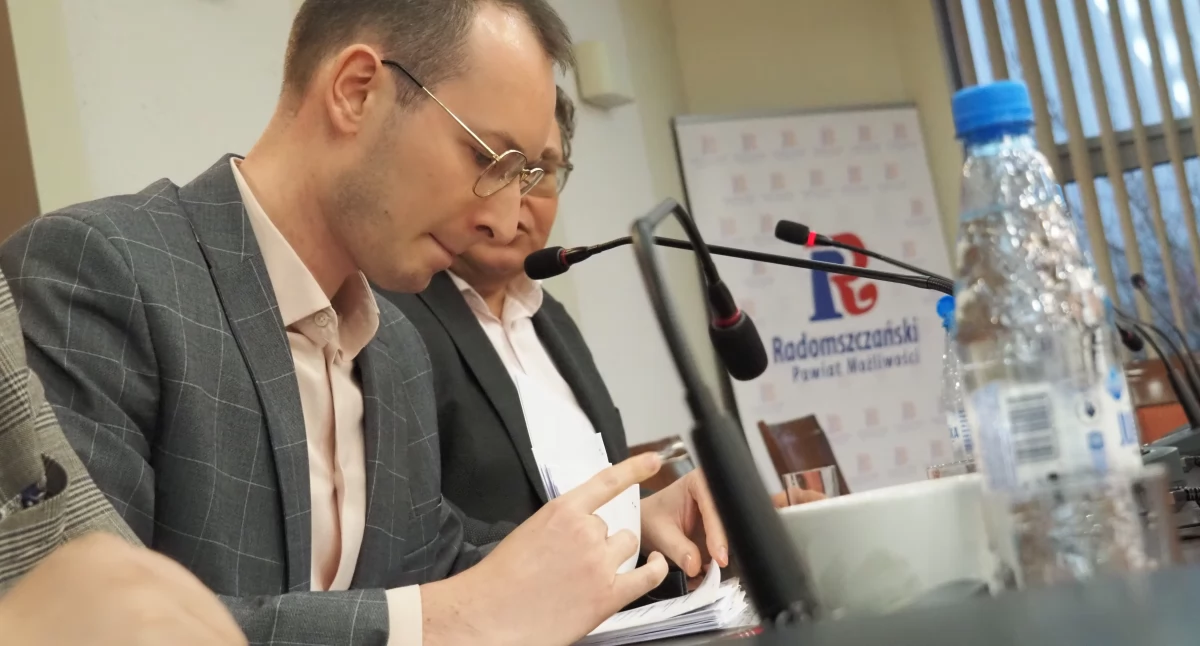 Nowak komentuje: Ktokolwiek widział, ktokolwiek wie. „Wygląda na to, że to ktoś ze swoich chce mu wbić nóż w plecy