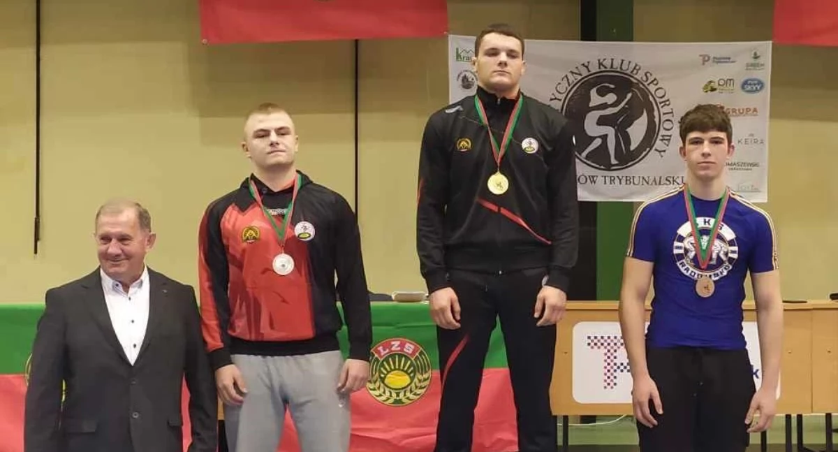 Miłosz Trzeciak wywalczył brązowy medal na Mistrzostwach Polski Krajowego Zrzeszenia LZS w zapasach