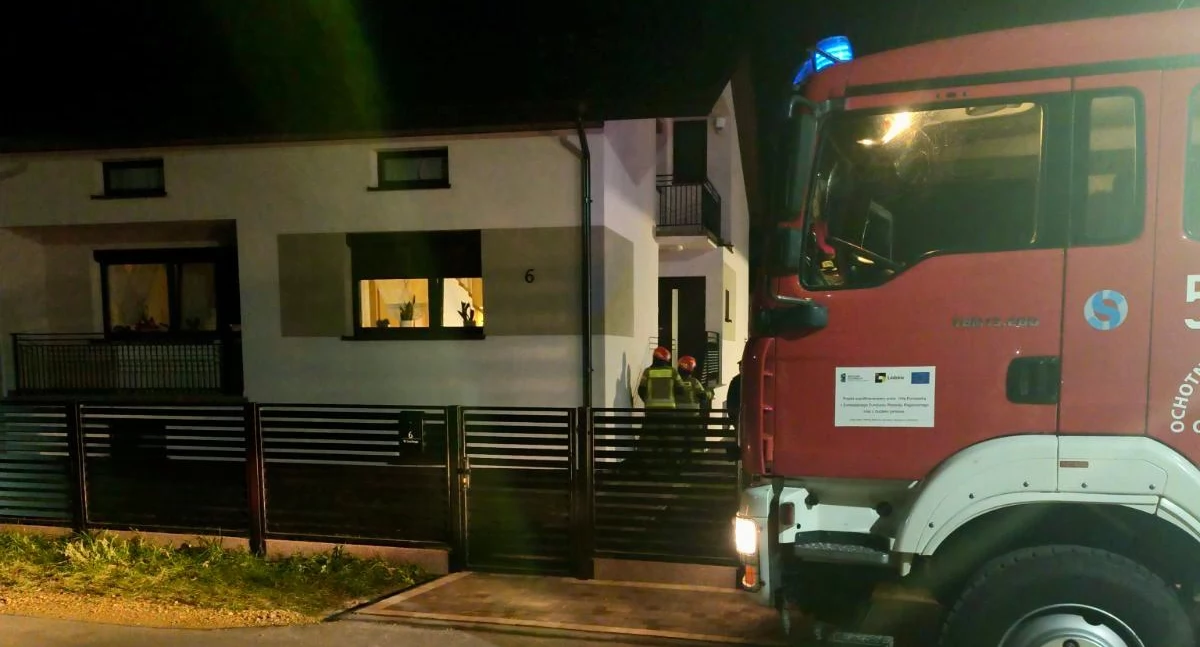 Chrzanowice w gminie Gomunice. Czujka czadu uratowała rodzinę. Strażacy sprawdzili dom