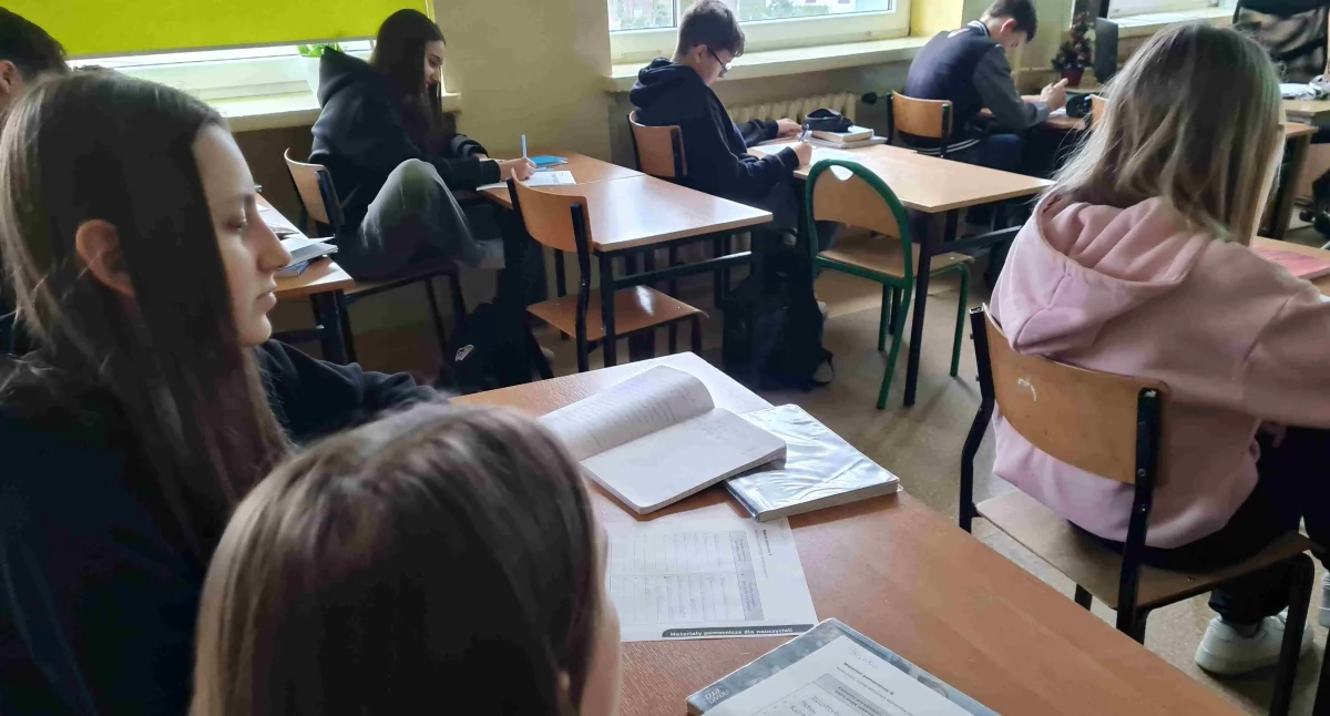 Prawa człowieka i prawa dziecka. Specjalne zajęcia w Zespole Szkolno-Przedszkolnym w Dobryszycach