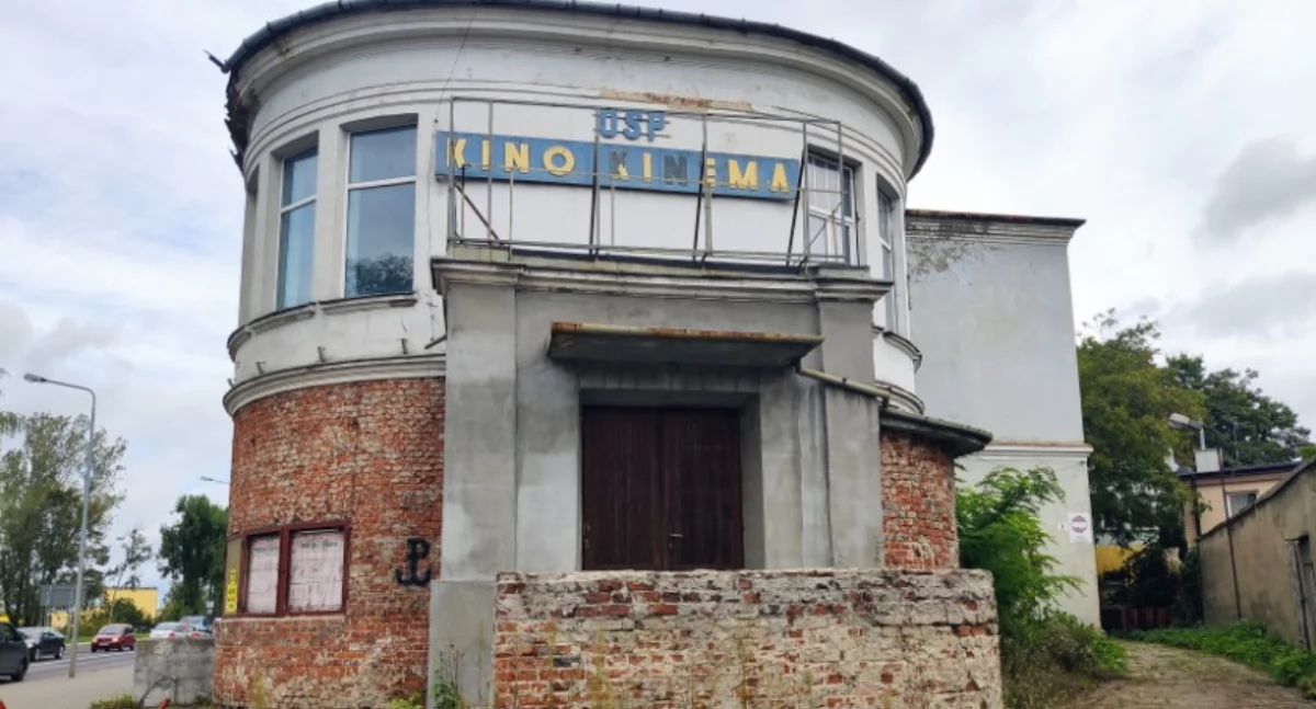 Kinemę wyremontuje firma z Piotrkowa, trybunę na stadionie i salę wielofunkcyjną zbuduje firma z Oleszna. Miasto wybrało wykonawców