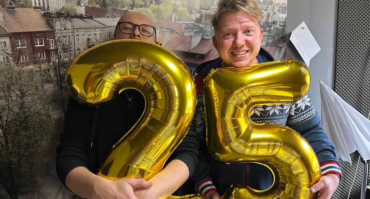 Podsumowujemy stary rok i rozmawiamy o tym, co nas czeka w 2025 [Specjalne wydanie podcastu Dwaj Panowie AA]