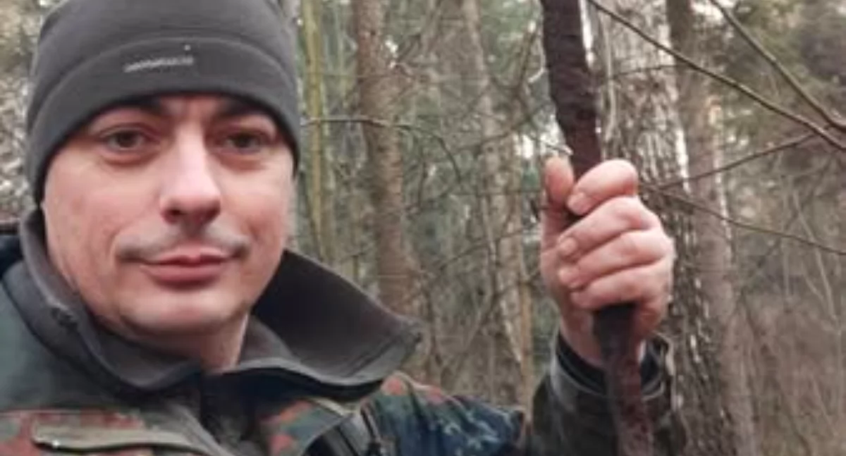 Stowarzyszenie Radomsk: - Gratulujemy Mariuszowi, znalazcy tego oto najprawdopodobniej pałasza lub korda jednosiecznego