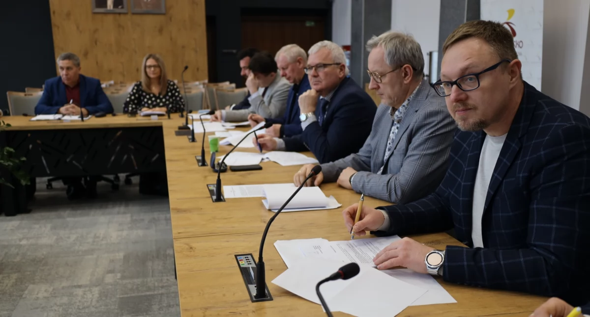 Rewitalizacja na szybko. „No, to argumentem adKamieńskum pan pozamiatał