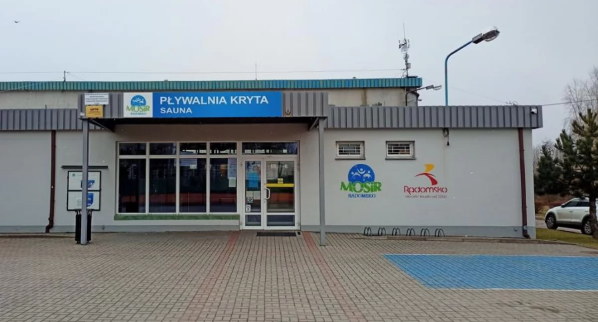 Zwolnienia na starym basenie. Wszyscy dostali wypowiedzenia. Dyrektor Wyciszkiewicz: - To z powodu przebudowy
