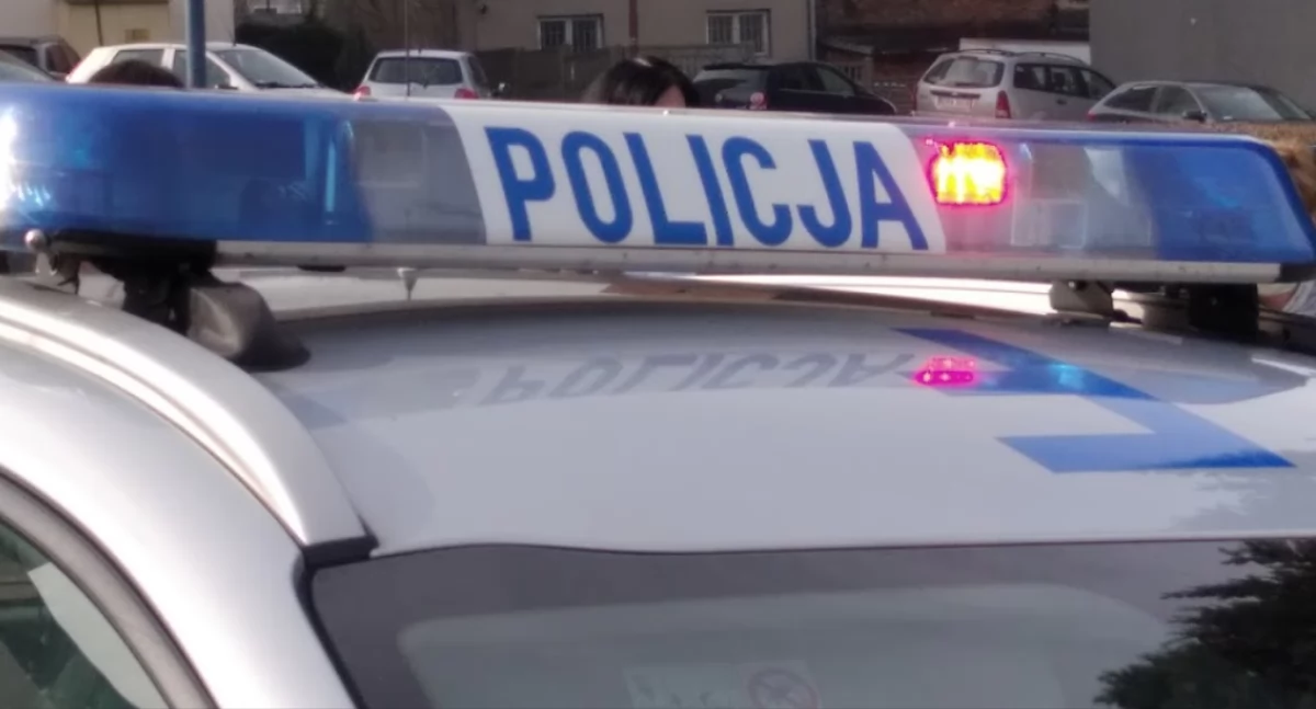 Służby pomogły 54-latkowi. Mężczyzna został zbadany i odwieziony do szpitala