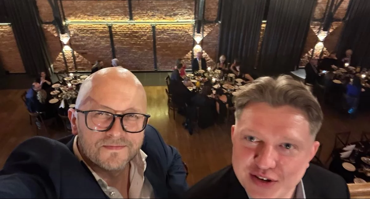 Skąd ten sentyment do nauczycieli nawalających linijką po łapach? [podcast Dwaj Panowie AA]
