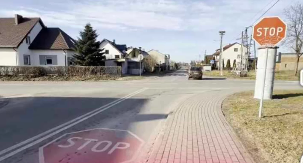 Stłuczka za stłuczką na skrzyżowaniu w Woli Malowanej. Bo kierowcy nie patrzą na znaki. Wyniesione skrzyżowanie załatwi sprawę?
