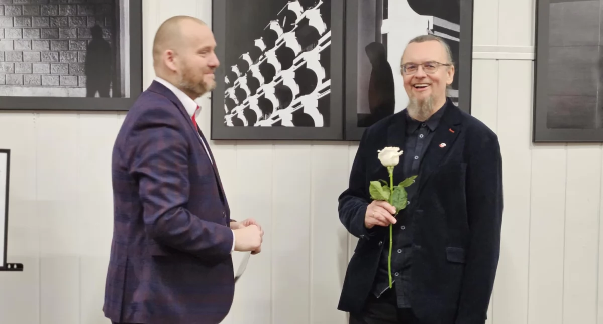 Miasto cieni Jarosława Dumańskiego. Nowa wystawa w galerii Przystanek Cooltura