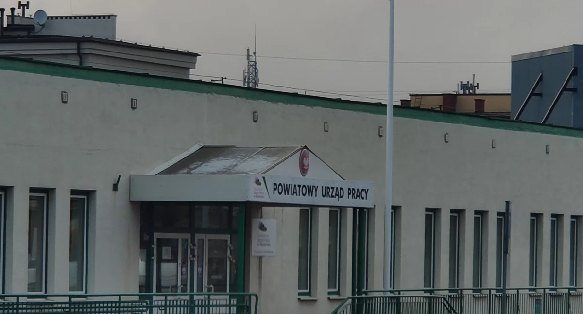 Starostwo kupi budynek, w którym mieście się Powiatowy Urząd Pracy. Za mniej, niż jest wart