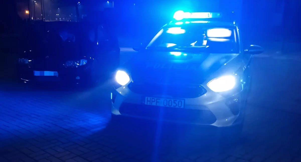 19-latek za kierownicą BMW pokazał, że umie kręcić bączki. Na parkingu w centrum miasta. A to był dopiero początek
