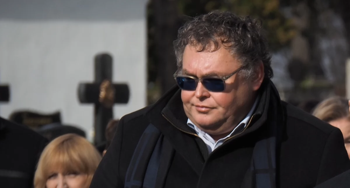 Zaraz, co tu się dzieje? Jakiś krytyk PiS-u tu się pojawił?! Chyba pana wyrzucą [Pytamy Szymona Zyberynga o błędy PiS]