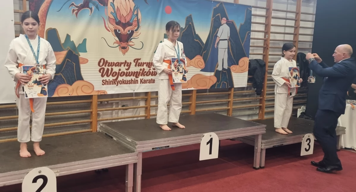 Młodzi karatecy z Radomska wrócili z medalami z pierwszego w tym roku turnieju w Kaliszu