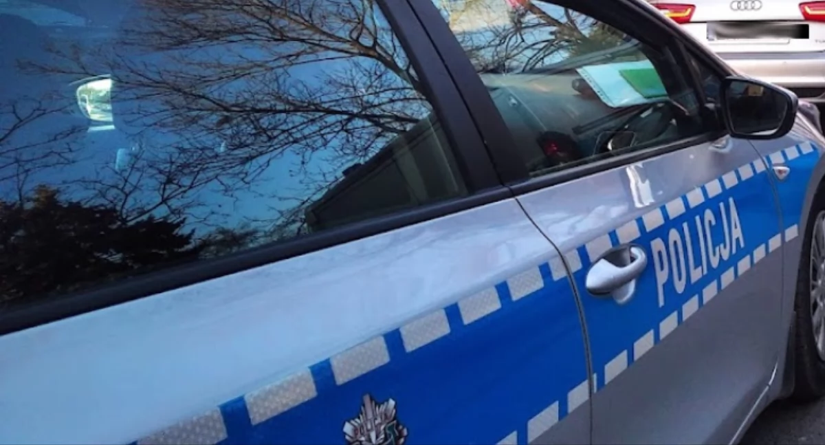 46-letni kierowca Hondy prowadził po pijanemu. Wpadł, bo jechał zbyt szybko