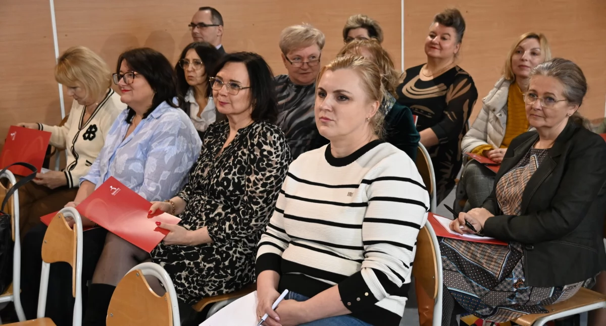 Konferencja dla dyrektorów szkół w II LO. O aktualnych wyzwaniach w kontekście egzaminów