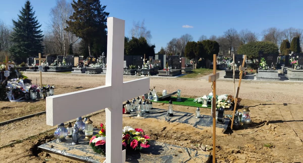 Skrupulatni, jak to w krematorium. Miasto wydaje decyzję i wydać nie może 